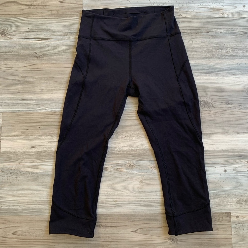 Lululemon In Movement Cropped Legging 19” inseam